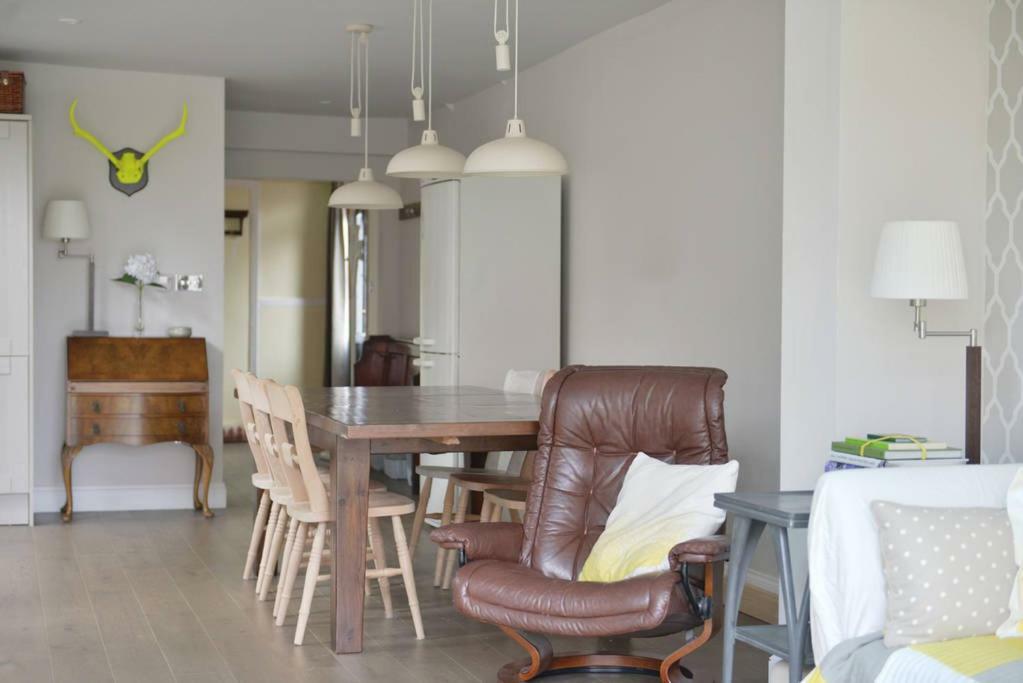 Summer House Hotel Thames Ditton ภายนอก รูปภาพ